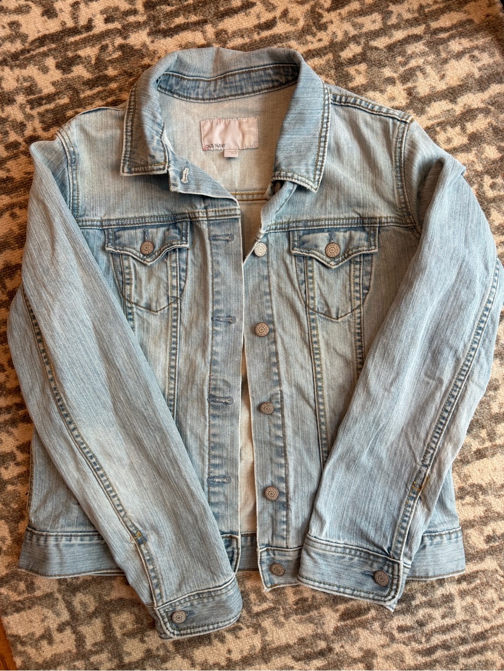 Classic Light Blue women’s Denim Jacket old navy Jean jacket size L
